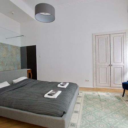 Luxury Apartment By Hi5 - Oktober 6 Street Budapest Eksteriør bilde