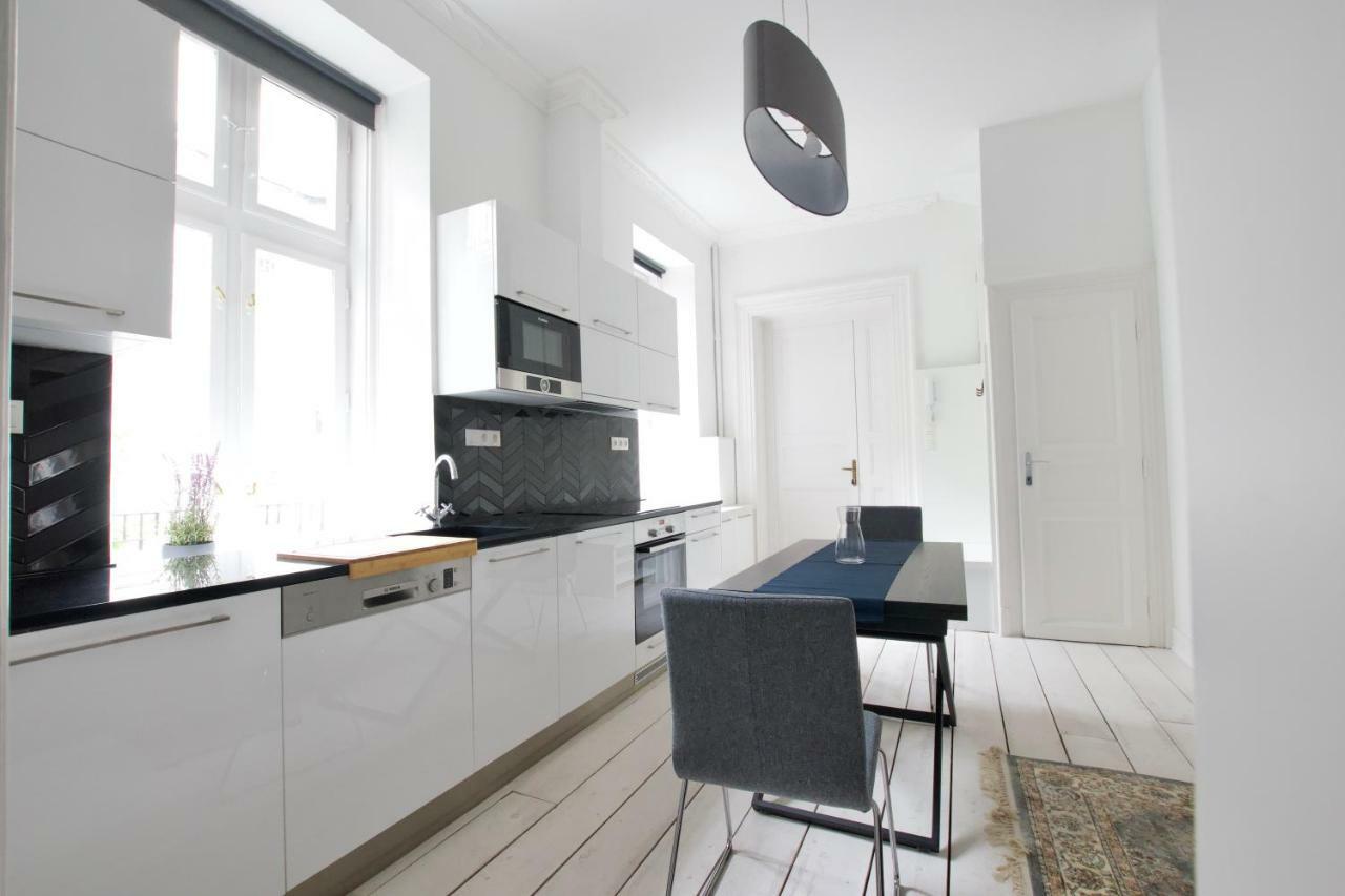 Luxury Apartment By Hi5 - Oktober 6 Street Budapest Eksteriør bilde